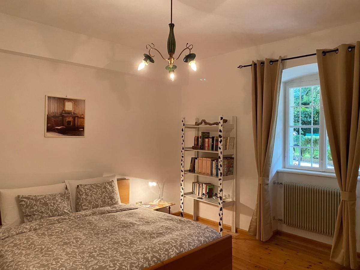 Foto 5 von 27: Two-Bedroom Apartment