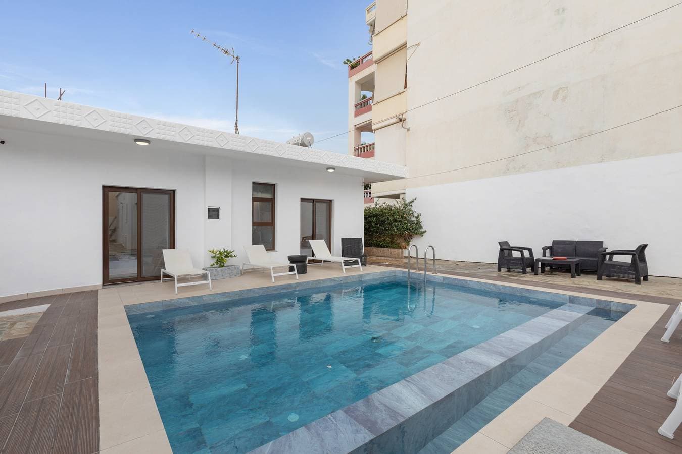 Foto 13 von 30: Ferienvilla 'Luxury 2 Bedroom Villa' mit Meerblick, WLAN und Klimaanlage