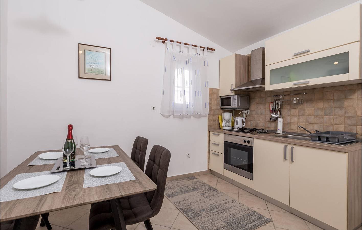 Foto 9 von 26: Urlaub am Meer: Modernes Apartment mit Terrasse und Parkplatz, 200 m vom Strand entfernt