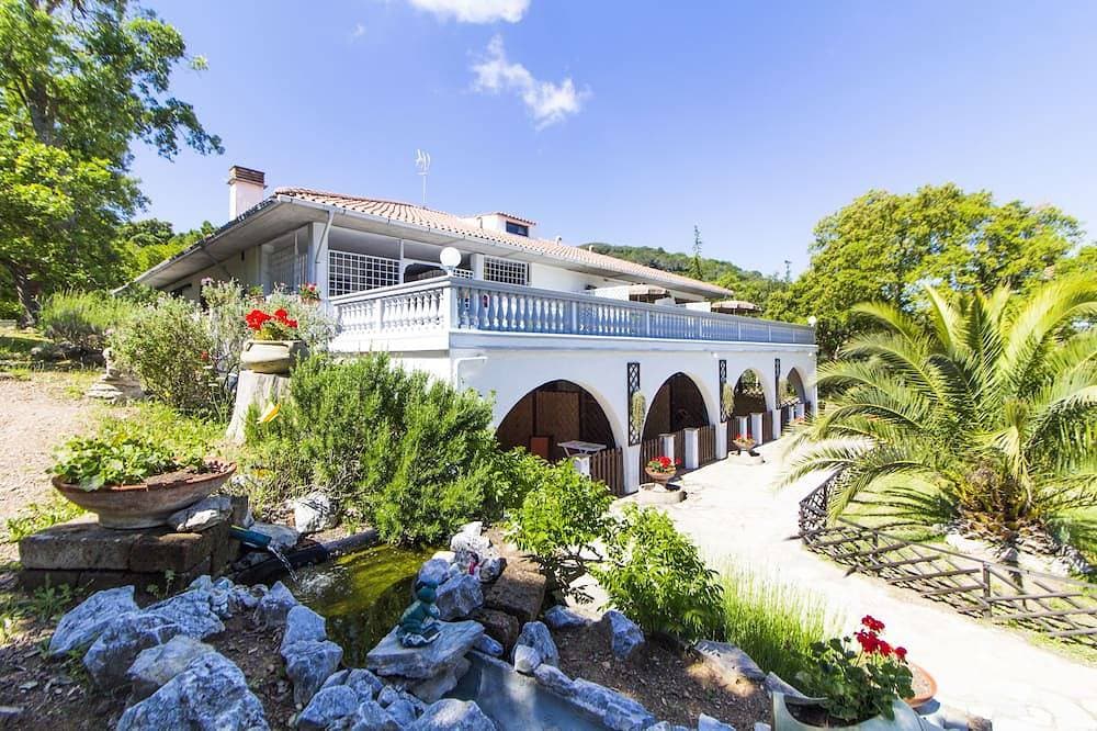 Foto 6 von 25: Studio in Residence near the sea in a beautiful park