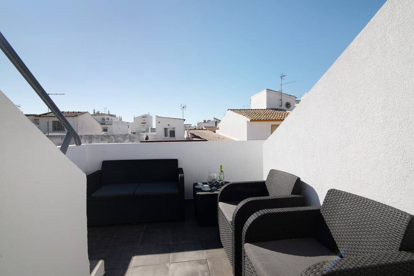 Foto 2 von 24: Be Glow Home mit Terrasse, Balkon & WLAN