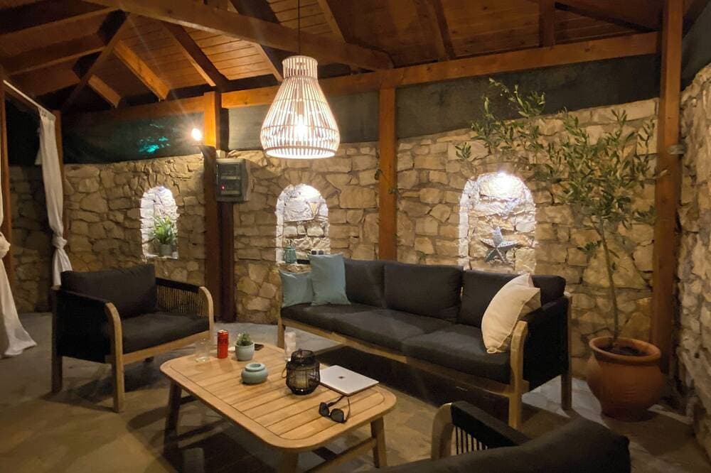 Foto 11 von 30: Traumhafte Villa mit privatem Pool & Garten – Ruhe & Meer in Roumeli, Kreta