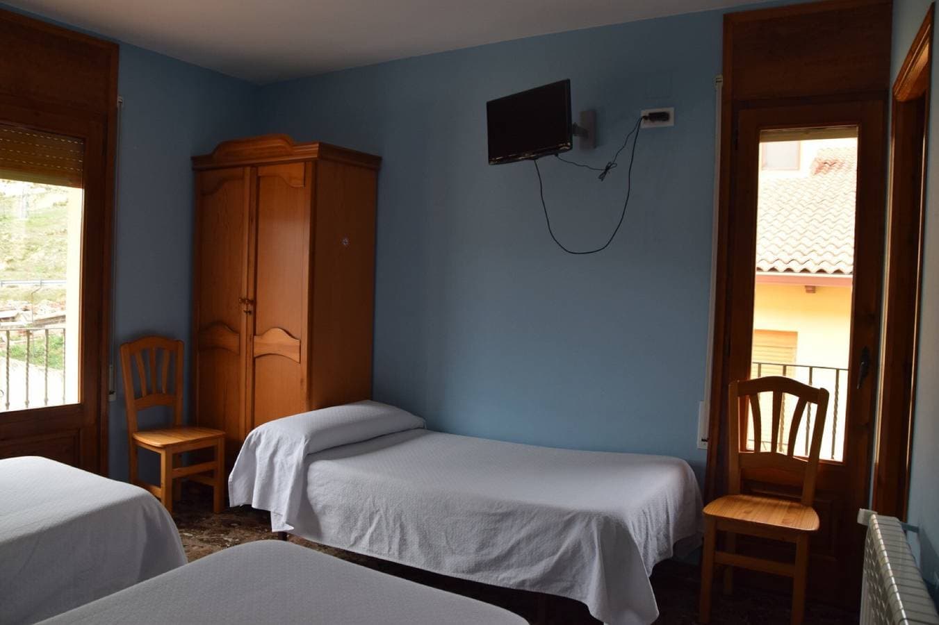 Foto 3 von 23: Zimmer 'Triple Con Balcón' mit Balkon und Wi-Fi