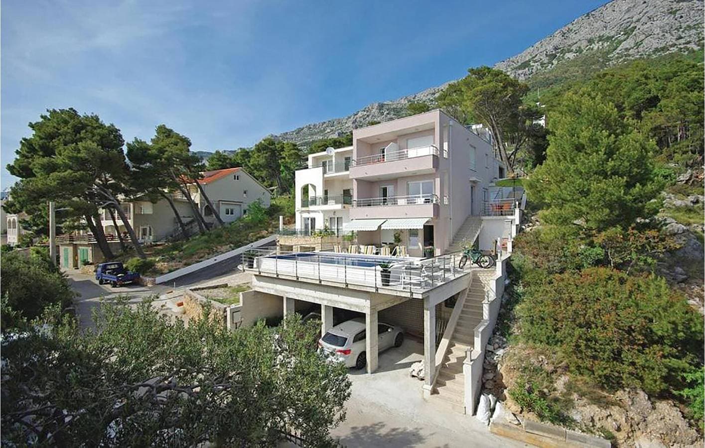 Gemütliche Ferienwohnung mit Meerblick, Pool, Parkplatz und Terrasse – 800 m vom Strand entfernt 1