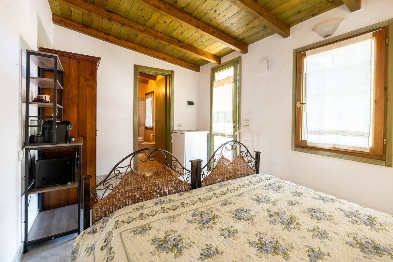 Foto 6 von 23: Zimmer 'Melograno' mit privatem Garten und Klimaanlage