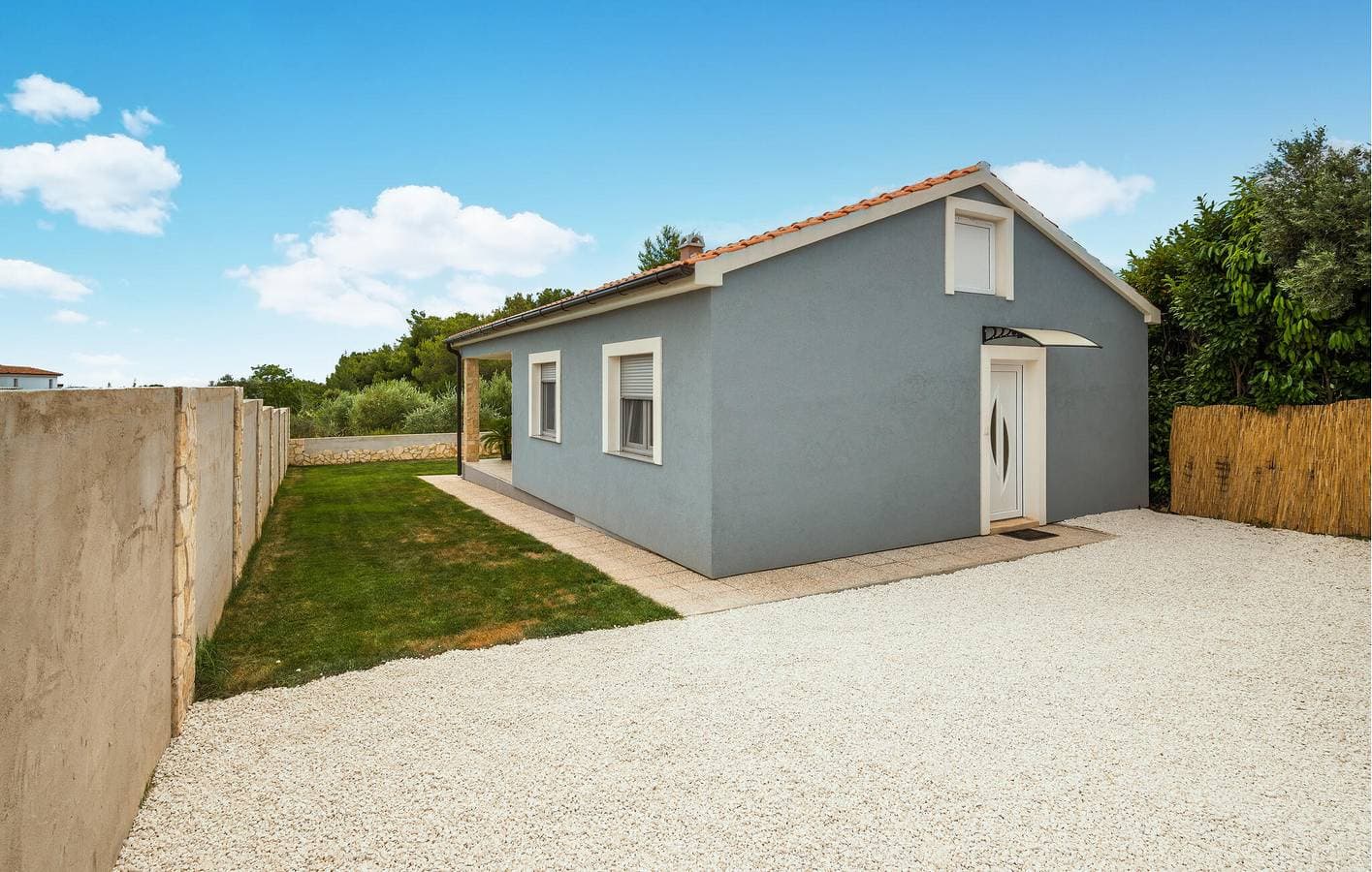 Foto 2 von 31: Reizendes Apartment mit einem Schlafzimmer in der Nähe des Strandes von Fažana, mit Terrasse und Parkplatz