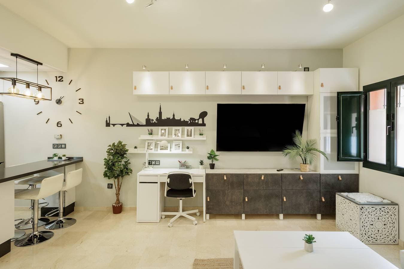 Foto 13 von 29: Designer-Loft an der Alameda von Sevilla – Smart-Tech & Wellness-Oase