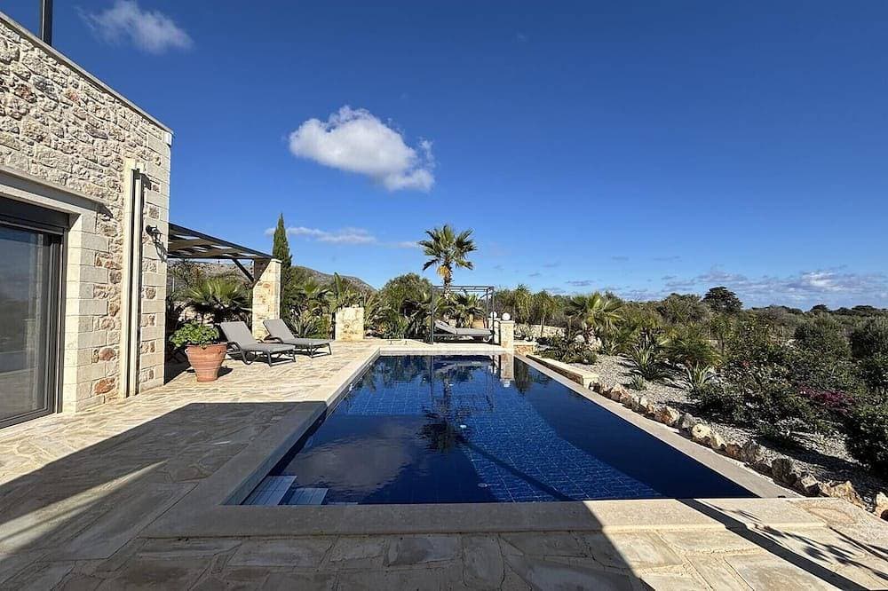 MayaElisa Villa with Heated Pool 1