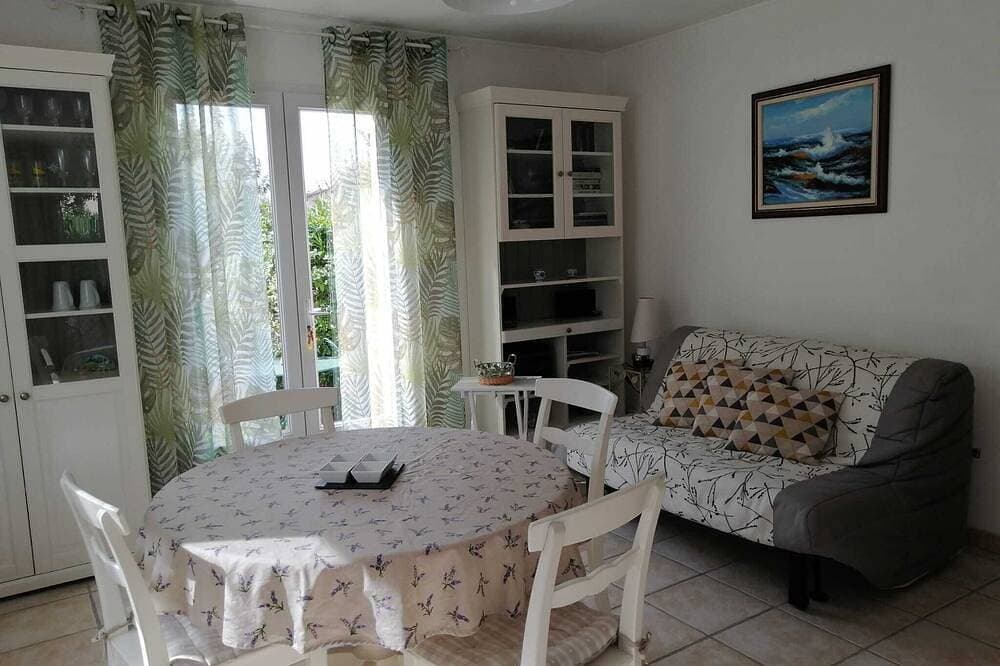 Foto 5 von 9: Villa meublée de Tourisme *** for 2 pers. Quiet area with trees, Parking.