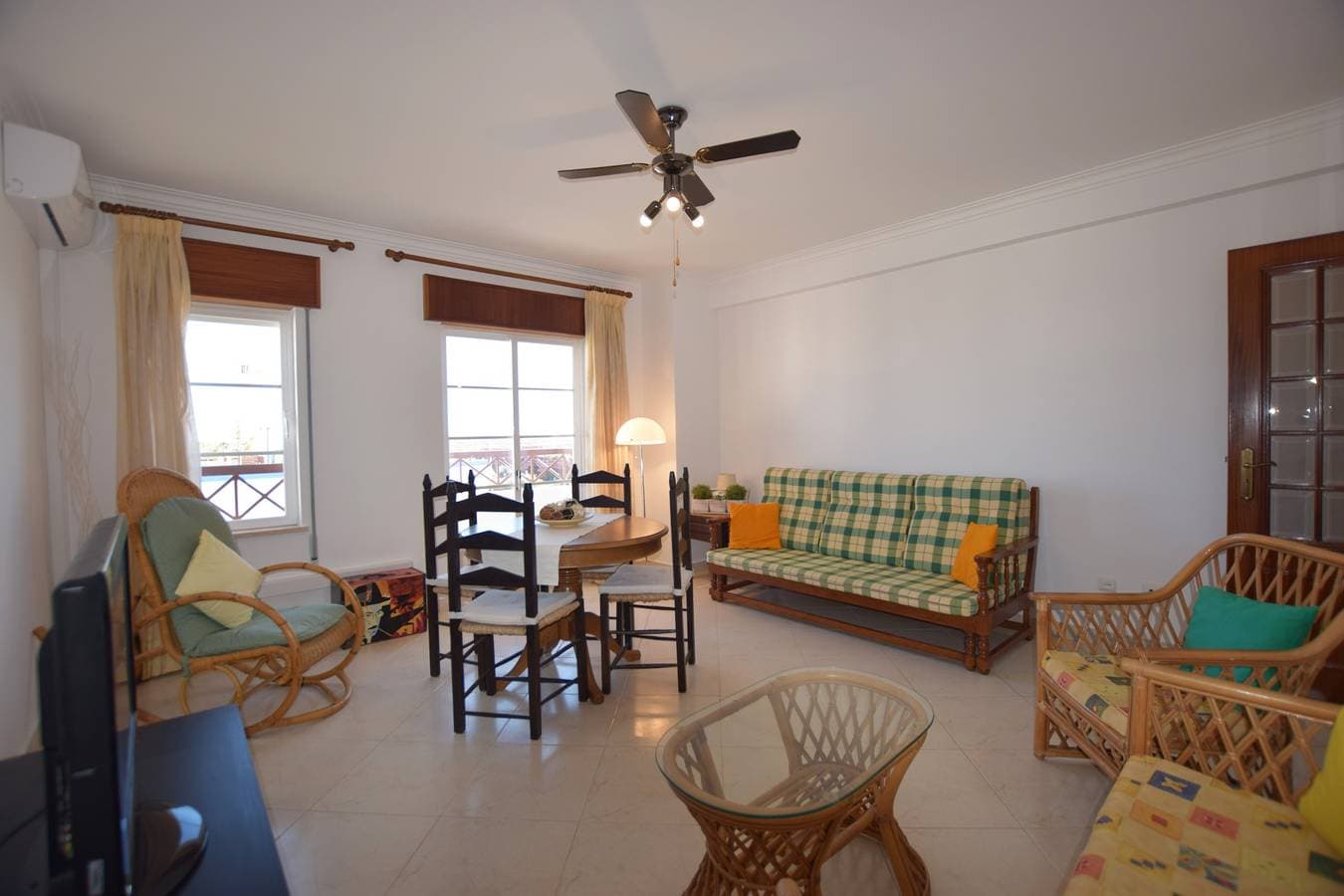 Foto 8 von 28: Ferienwohnung für 4 Personen mit Balkon