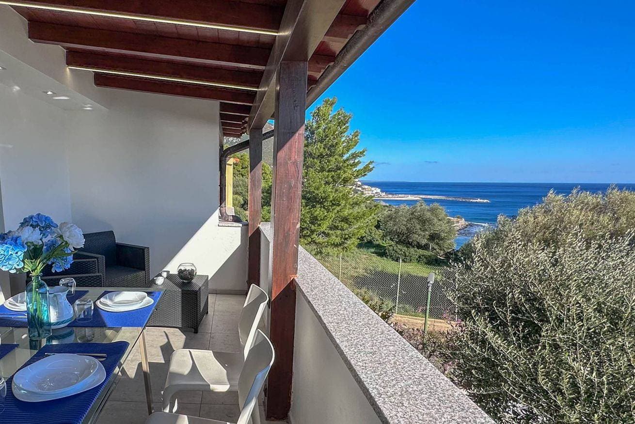 Foto 4 von 30: MaMa House mit Meerblick und A/C