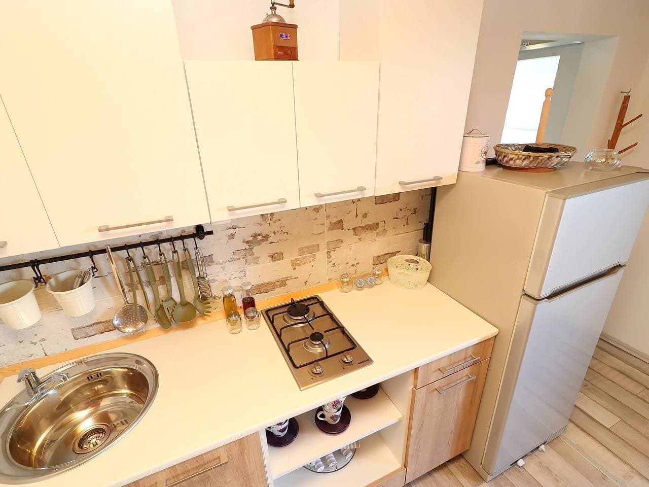 Foto 7 von 35: Greenside Cottage Lumi-Two Bedroom Holiday Home with Terrace and Sea view