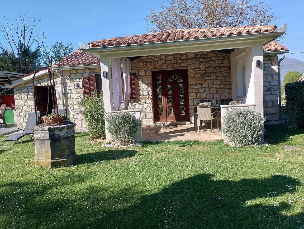 Ferienhaus in der Natur und ruhiger Lage 1