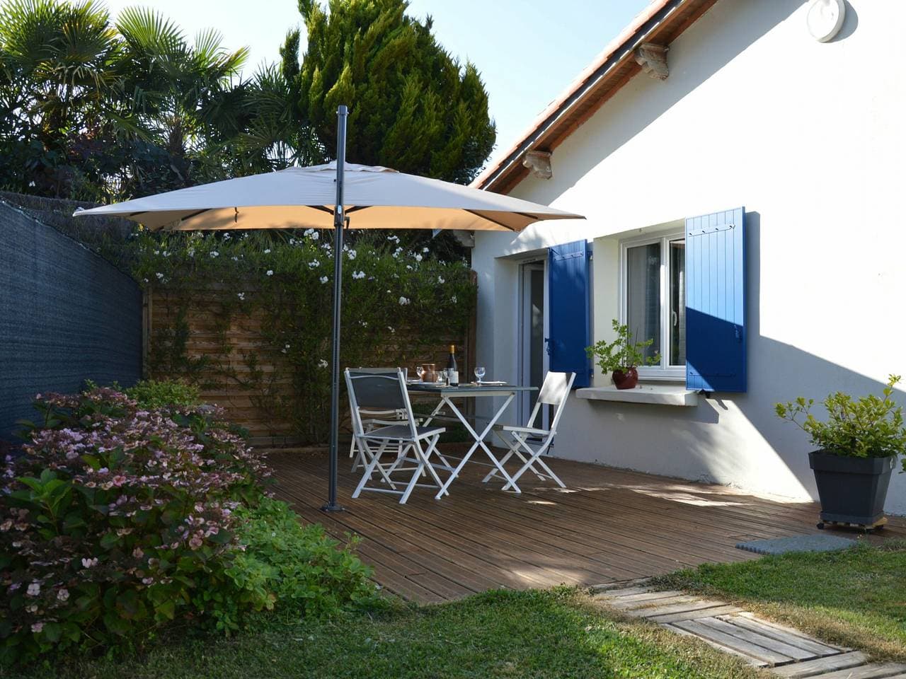 Foto 2 von 13: Gemütliches Ferienhaus in Vertou, in der Nähe von Nantes, ideal für Familien mit Garten und Parkplatz