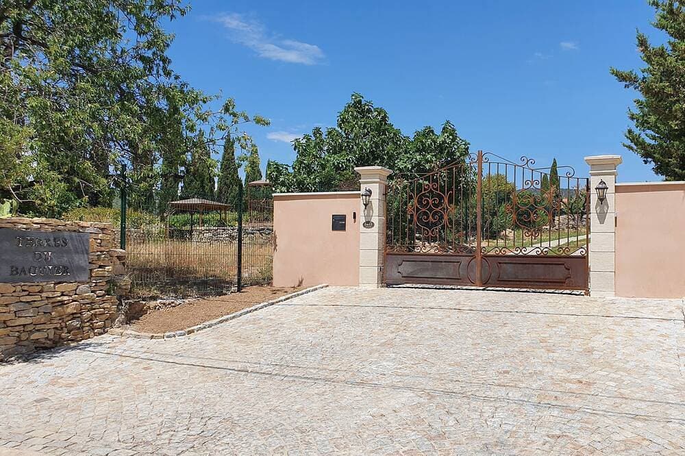 Foto 10 von 30: Schönes provenzalisches Haus, Herrlicher Meerblick, 100m², Pool, Spa, Golf, Ruhe