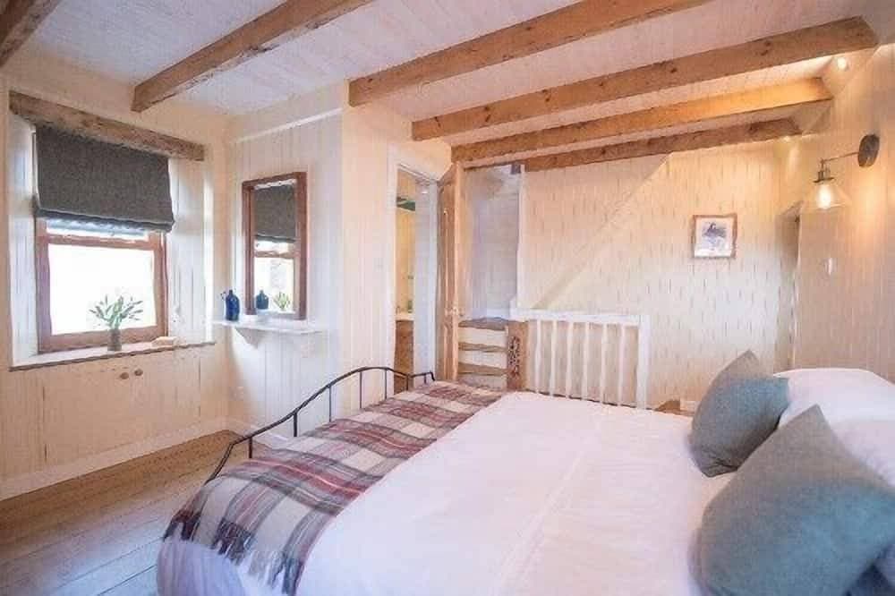 Foto 3 von 22: Atemberaubende 1 Schlafzimmer Fishermans Cottage Hotel liegt in dem schönen Dorf Pennan