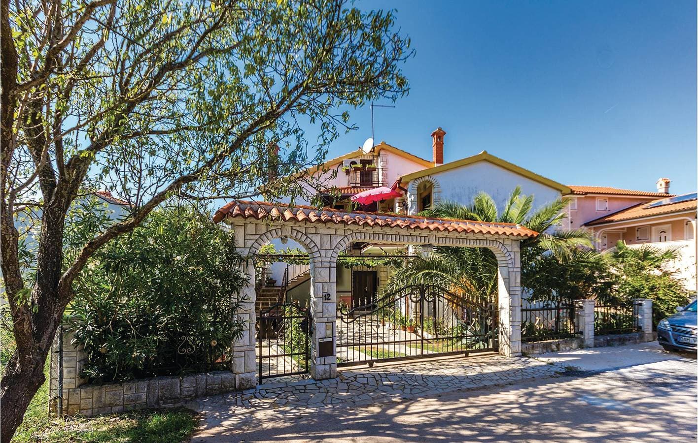 Foto 2 von 33: Gemütliche Ferienwohnung mit Terrasse, WLAN und 1 km Entfernung zum Strand Bijeca