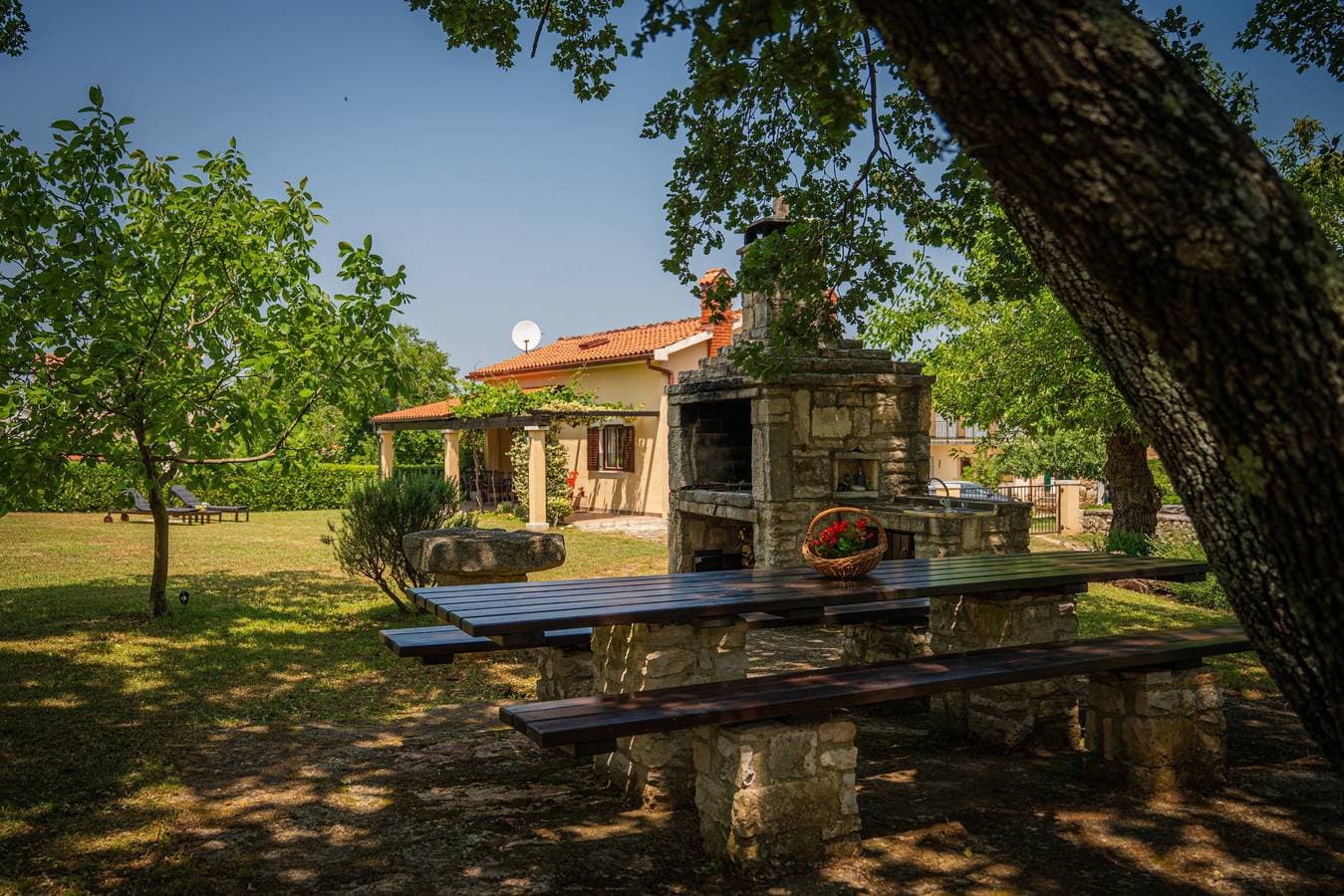 Ferienhaus Lijana * ruhige Lage, 3500 m2 eingezäunter Garten, WLAN 1