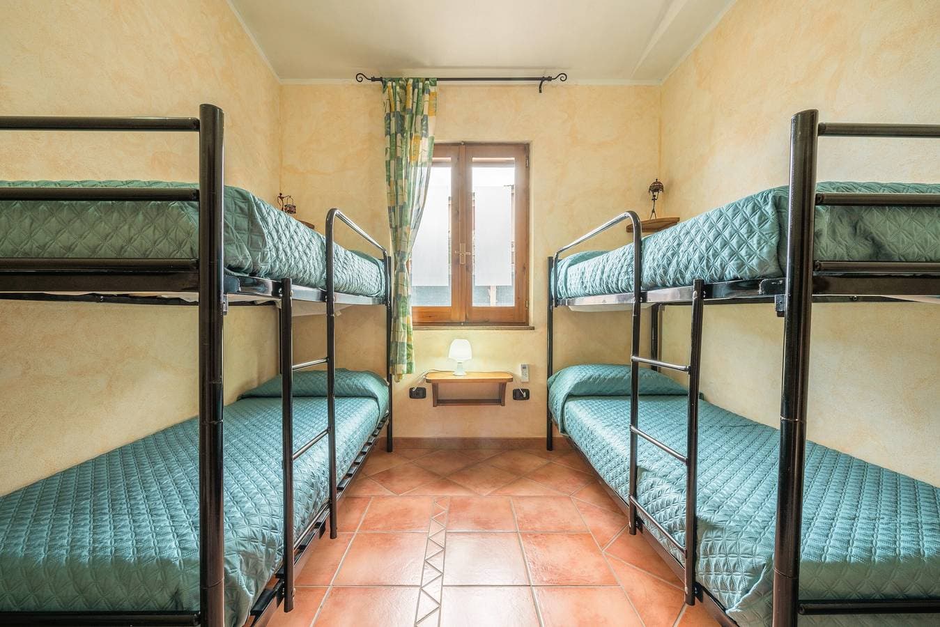 Foto 7 von 25: Ferienhaus 'Brezza Di Mare' mit Meerblick, privater Terrasse und Klimaanlage