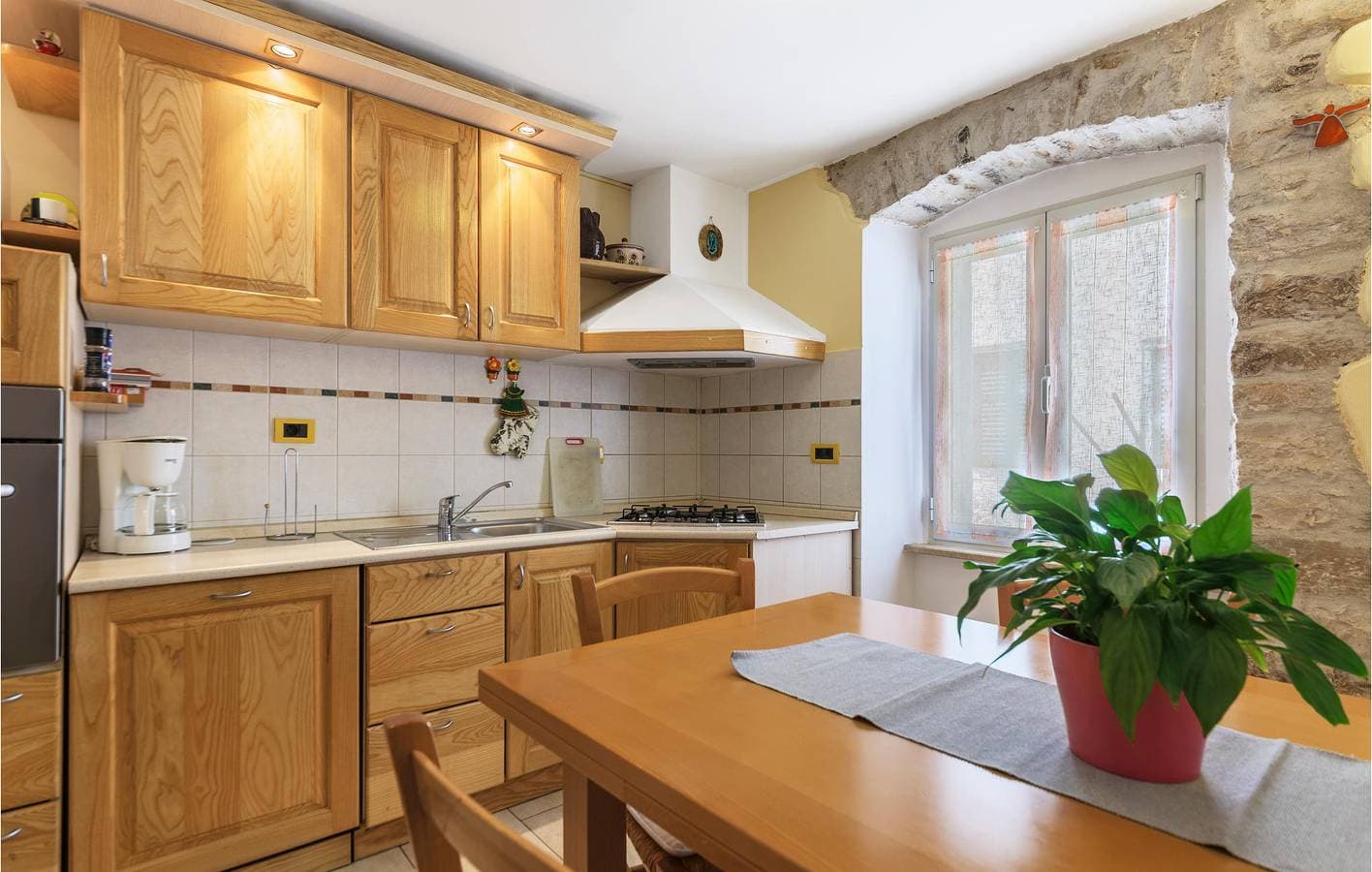 Foto 8 von 23: Charmante Ferienwohnung mit Terrasse, 2 km von der Küste und 100 m vom Restaurant entfernt