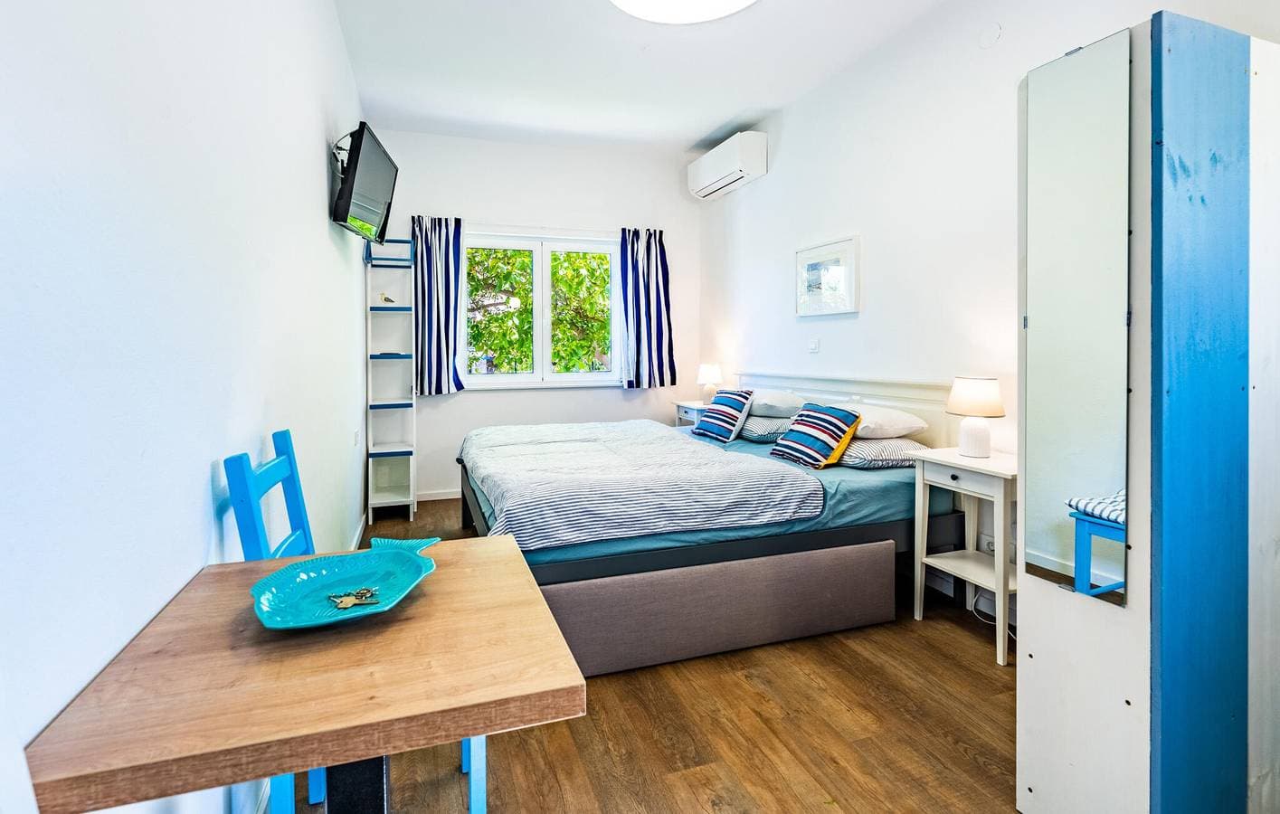 Foto 7 von 18: Gemütliche Ferienwohnung in der Nähe des Yachthafens und der Küste mit WLAN und Parkplatz