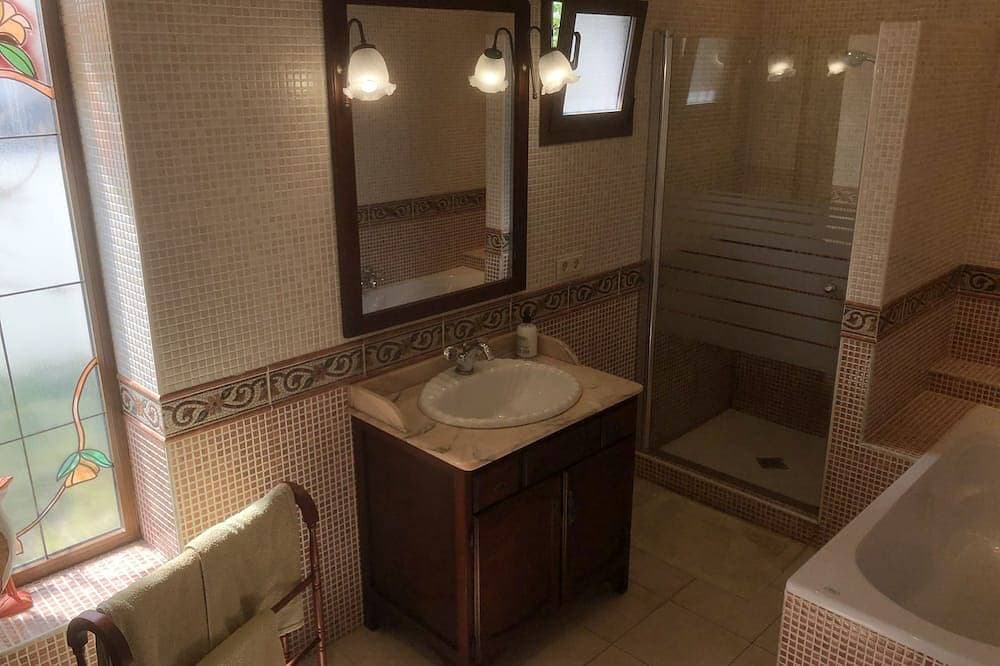 Foto 13 von 30: Privatvilla mit Pool, 4 Gehminuten vom Strand El Faro entfernt, Glasfasernetz