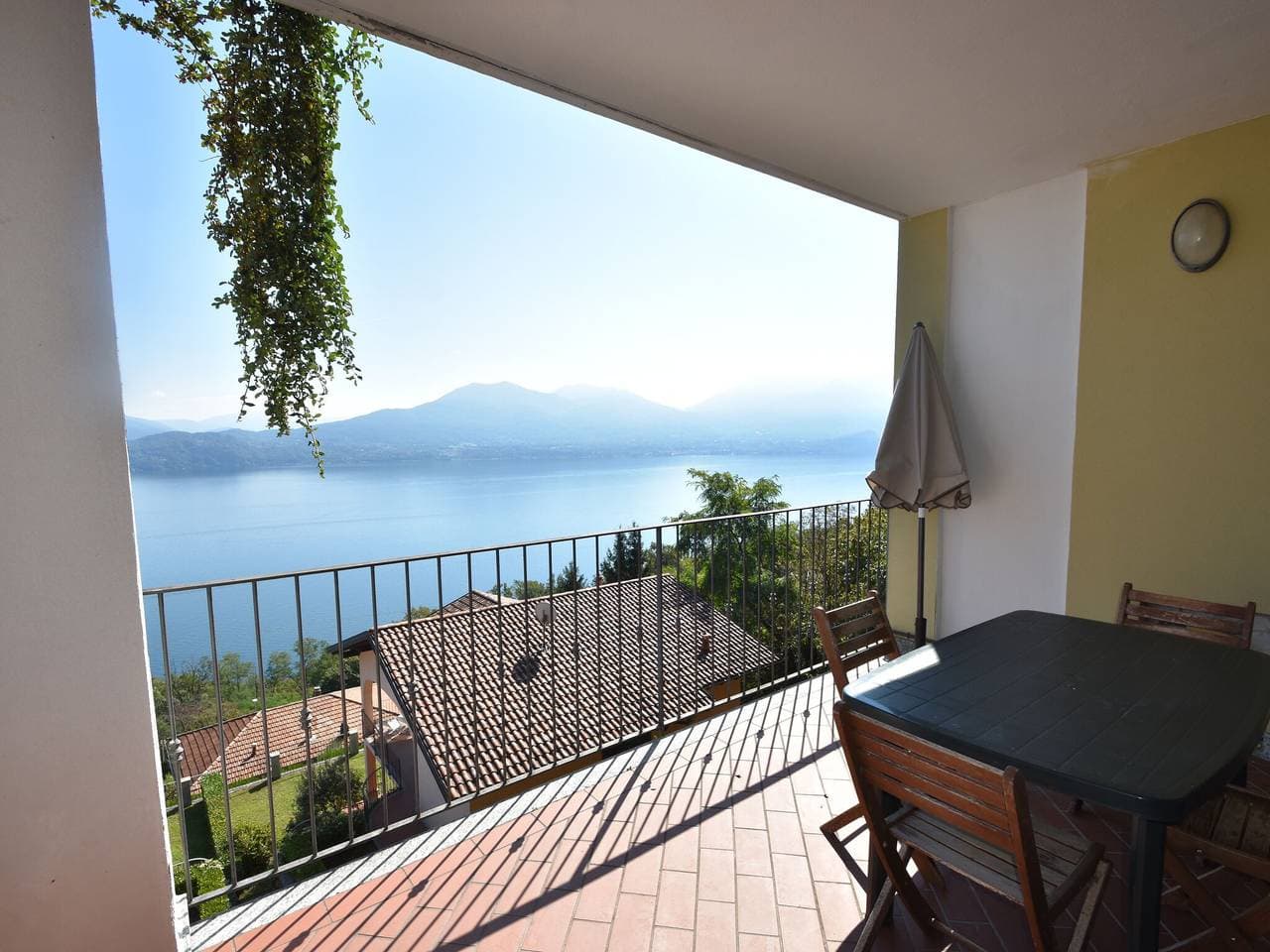 Foto 7 von 34: Wohnung am Lago Maggiore mit Seeblick