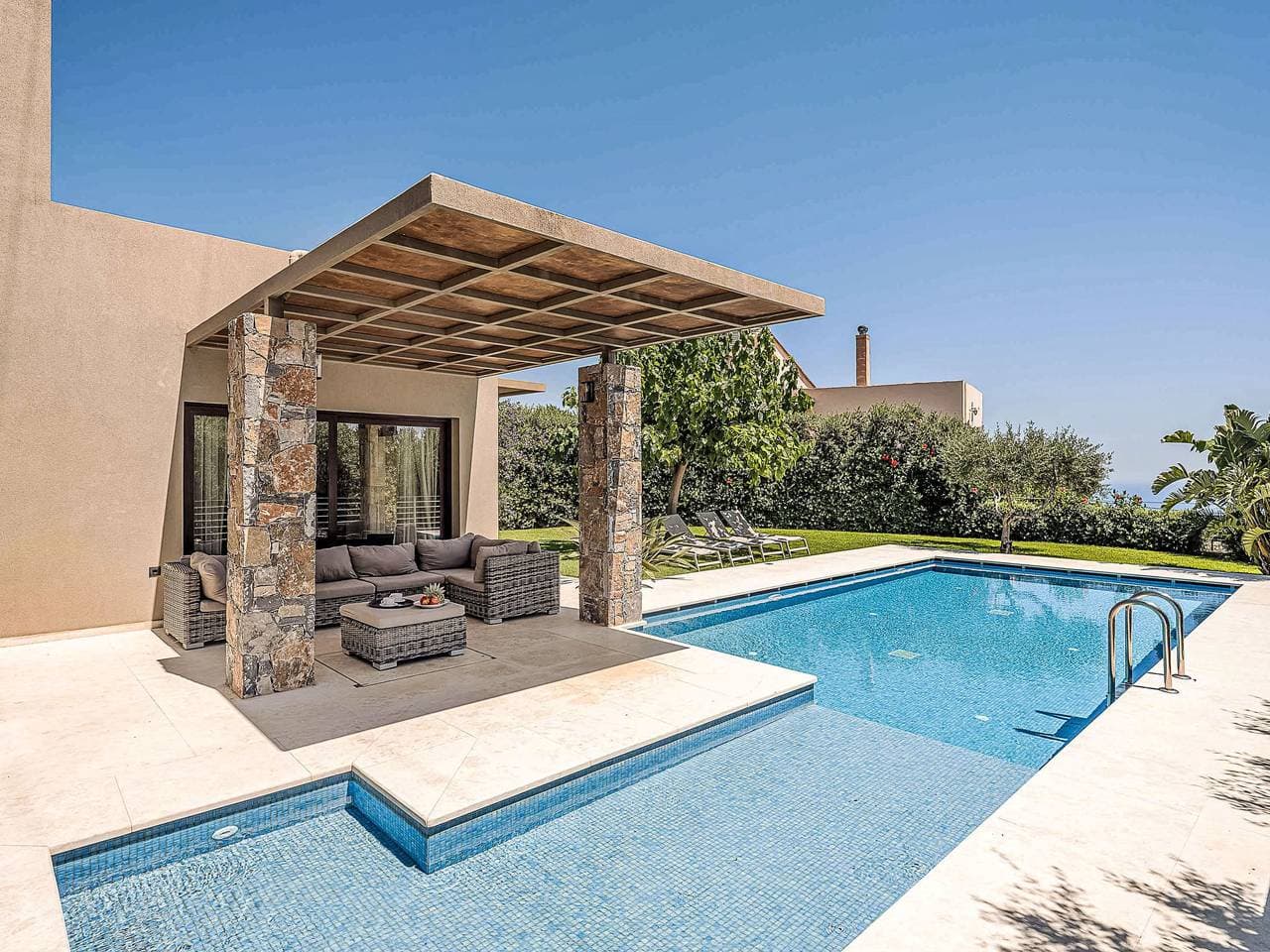 Villa Fos - Privater Pool, Eleganz und Meerblick 1