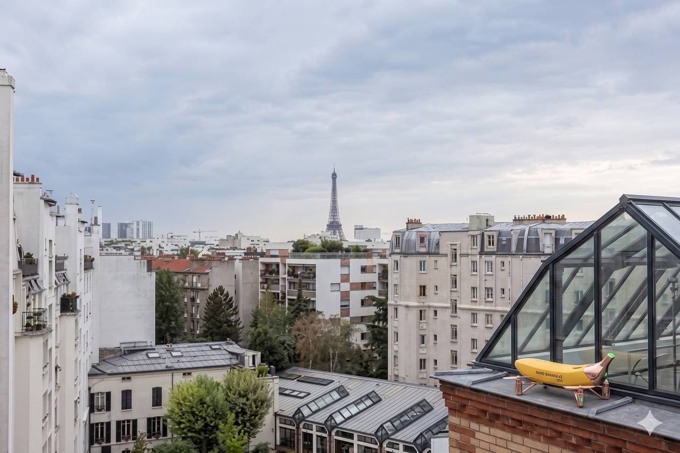 Charmantes Studio mit Blick auf den Eiffelturm im 15 Jahrhundert von Paris 1