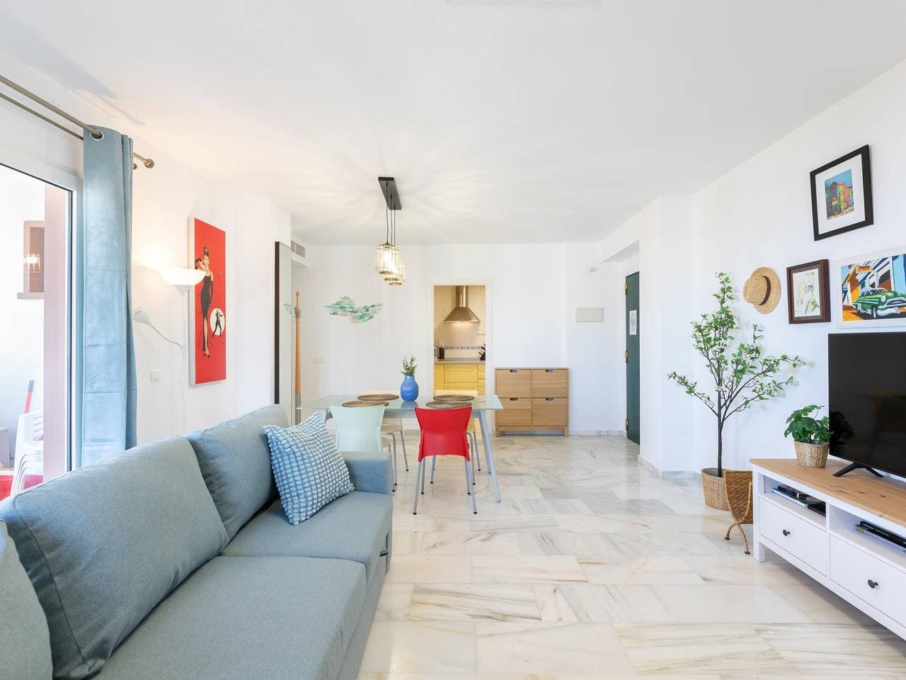 Foto 5 von 25: Ferienwohnung für 4 Personen mit Balkon/Terrasse