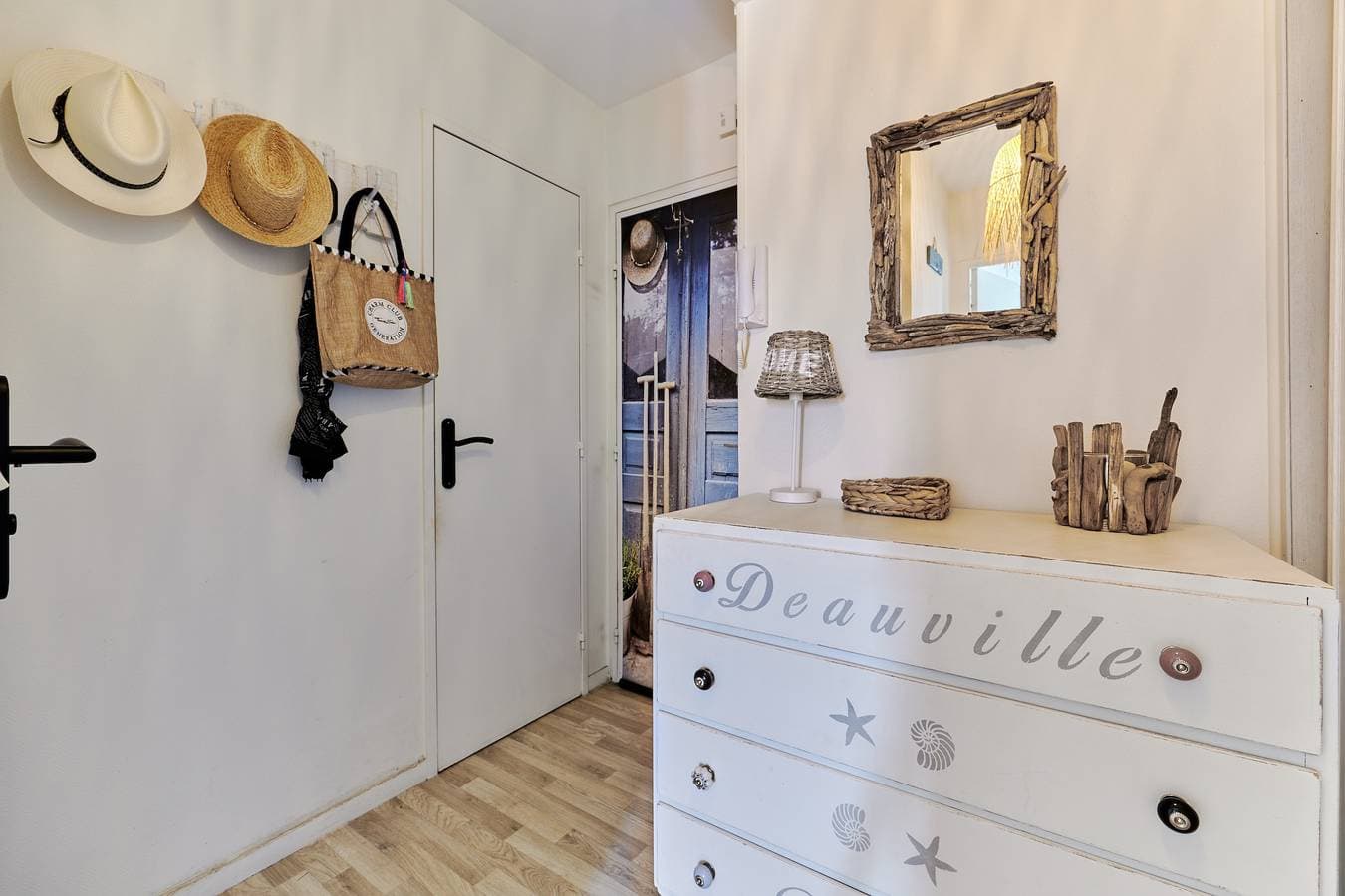Foto 11 von 11: Ferienwohnung für 4 Personen mit Balkon