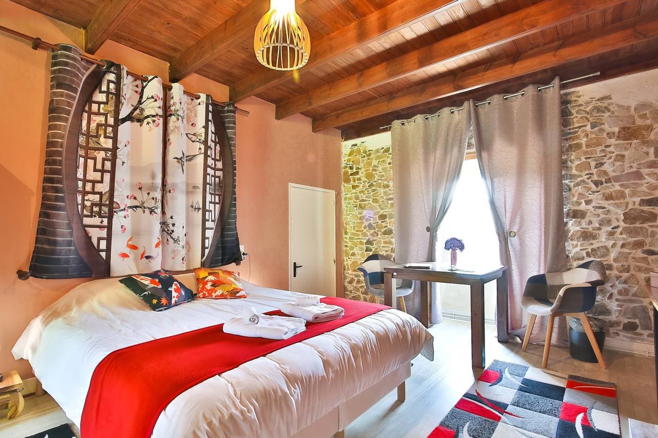 Foto 2 von 25: Zimmer Sakura – Sanftes Ambiente mit Gemeinschaftsgarten und WLAN