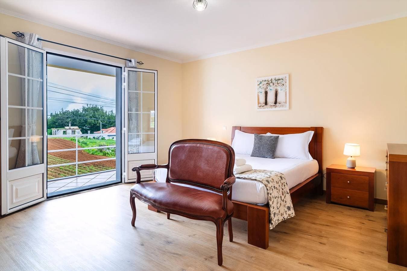 Foto 12 von 40: Ferienwohnung für 4 Personen mit Balkon