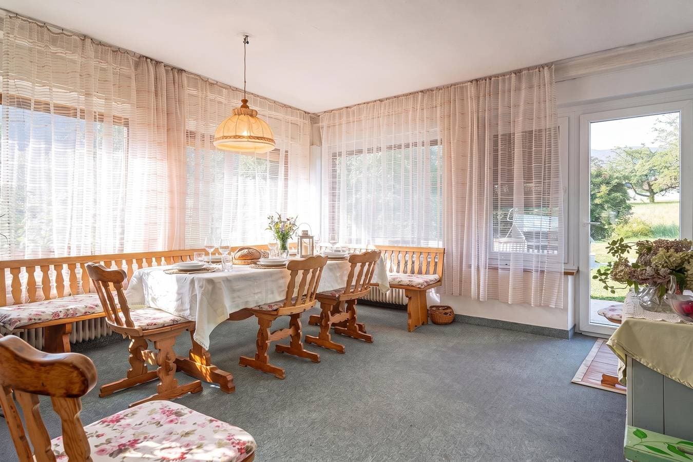 Foto 7 von 26: Villa Evita – Vintage House with Pool in Pohorje