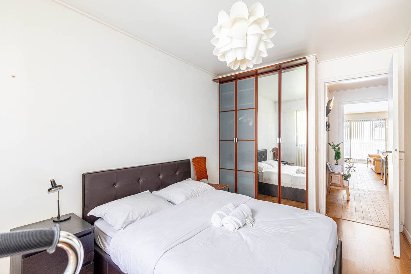 Foto 6 von 19: GuestReady - Abundant light and charm in Charonne