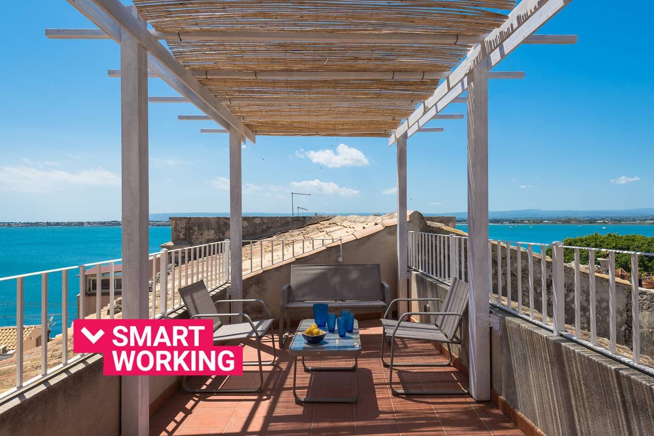 Aretusa Apartment with Terrace 1