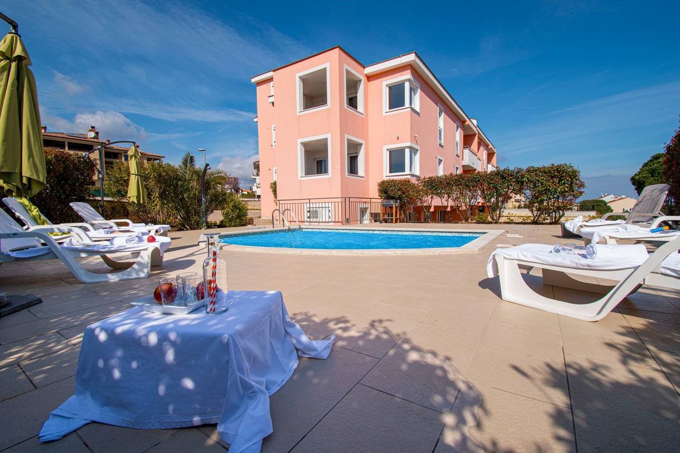 Foto 6 von 33: Apartments Lotus mit Pool by Istrabook