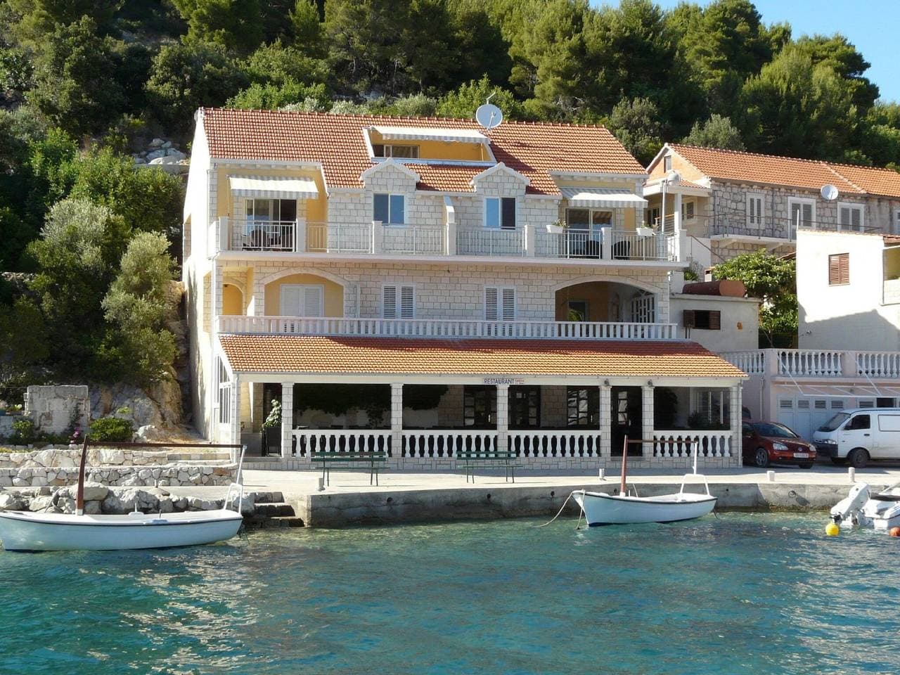 Foto 11 von 15: Apartments Korčula - One Bedroom Apartment with Terrace and Sea View