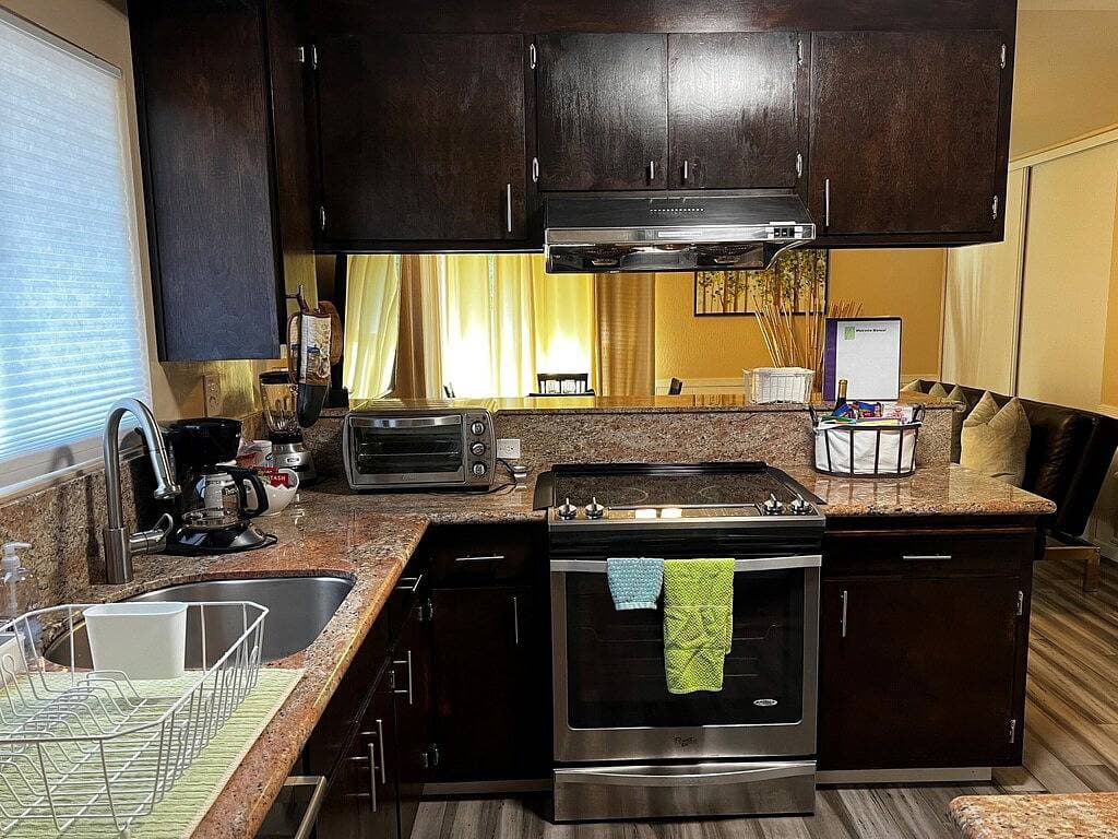 Comfortable, convenient 2Br 2Ba apt in Alameda 1