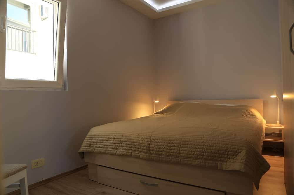 Foto 2 von 8: Neue moderne 1-Bett-Wohnung im alten Hafen von Tivat in der Nähe von Porto Montenegro