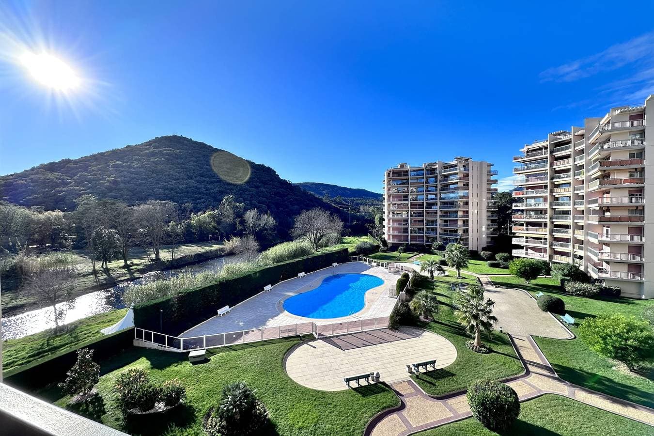Foto 10 von 12: Apartment with Terrace & Pool, Mandelieu