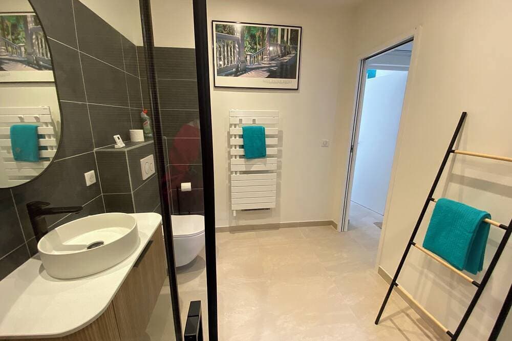 Foto 7 von 26: Großer Privatpool • Ruhige Oase für 2 • Gästehäuschen optional • Côte d’Azur