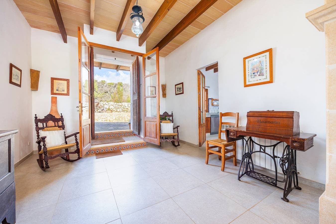 Foto 10 von 36: Villa 'Pascual Gran' mit Bergblick, privatem Pool und Wi-Fi