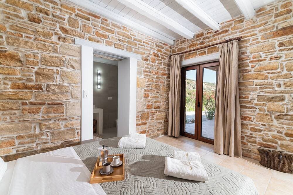 Foto 4 von 21: Quiet 2 bedroom and 2 bathroom villa with a big infinite swimming pool