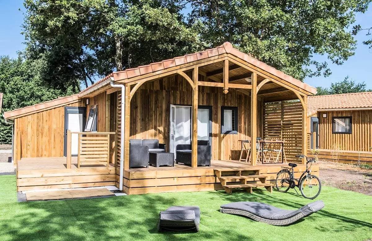 Foto 6 von 16: Lodge Havana 2 zimmer(Green Village 800 m Domaine de la Forge) 5 Personen
