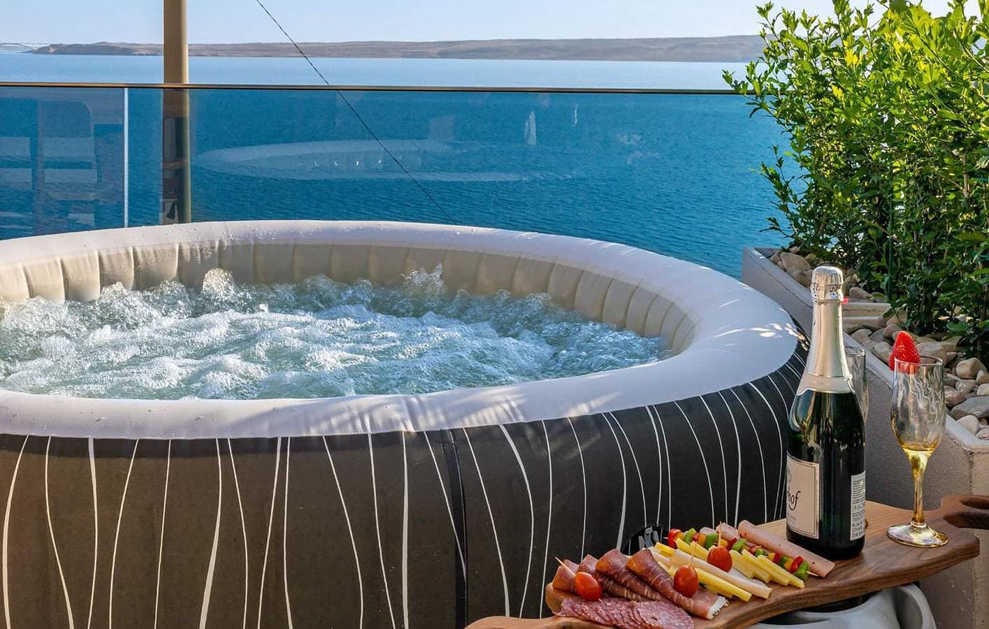 Foto 10 von 33: Gemütliche Ferienwohnung mit Pool, WLAN und Garage, 2 km vom Strand entfernt
