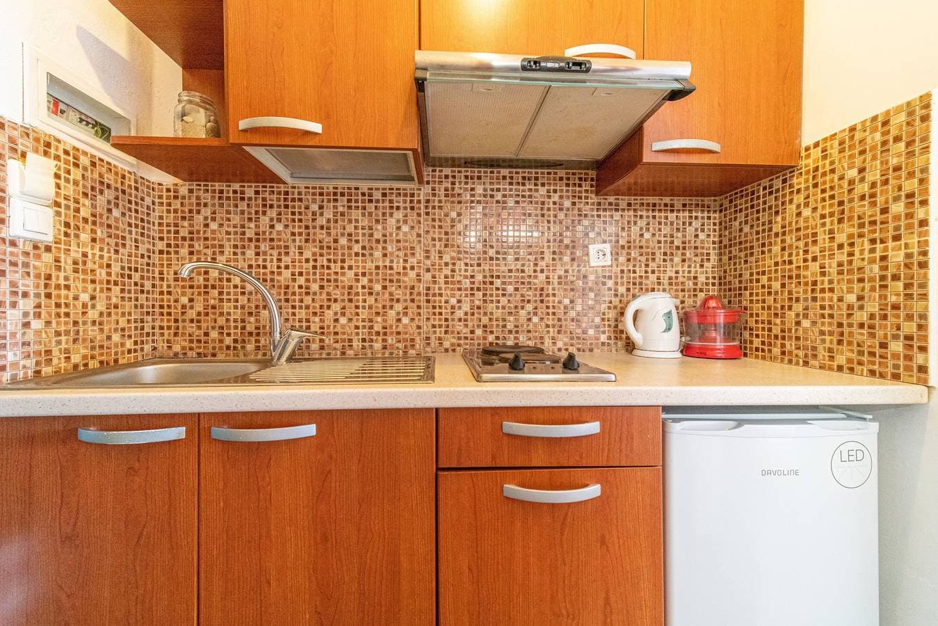 Foto 6 von 21: Einzimmerapartment "Arianna Studio Erdgeschoss 8" mit Meerblick, Gemeinschaftspool und WLAN