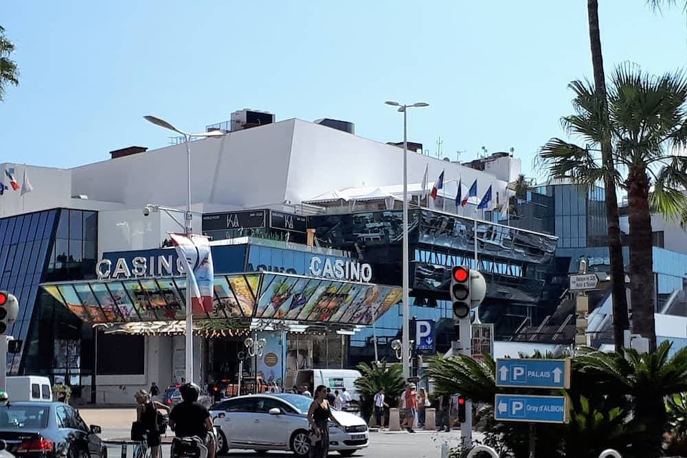 Foto 13 von 20: Melo’s Studio - Blick über Cannes - Meerblick - WLAN