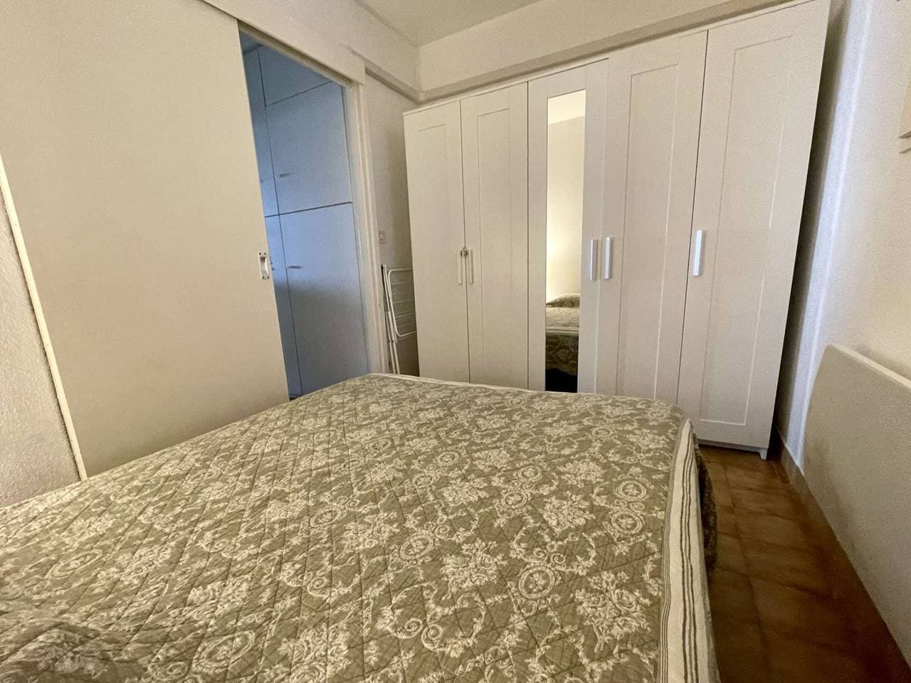 Foto 11 von 21: Ruhige Wohnung mit Pool und Parkplatz, strandnah, für 4 Personen in Rayol-Canadel