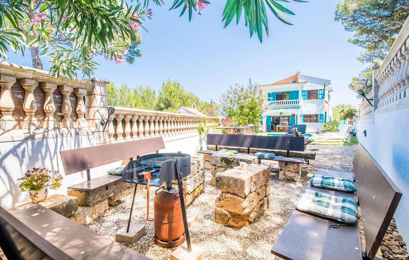 Foto 7 von 42: Apartment mit Meerblick, Pool, Küche und Grill 800 m vom Strand Cala de n'Aladern entfernt